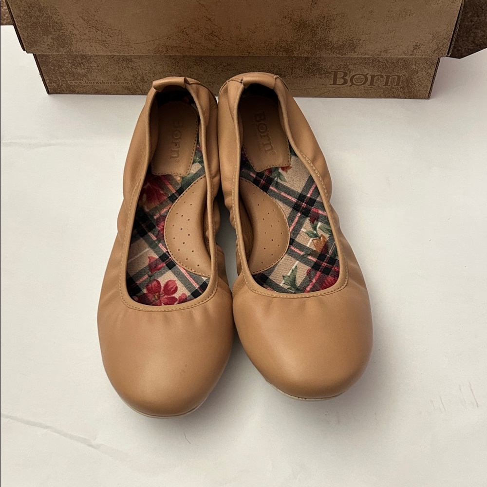 Born Women's Tan Leather Flats